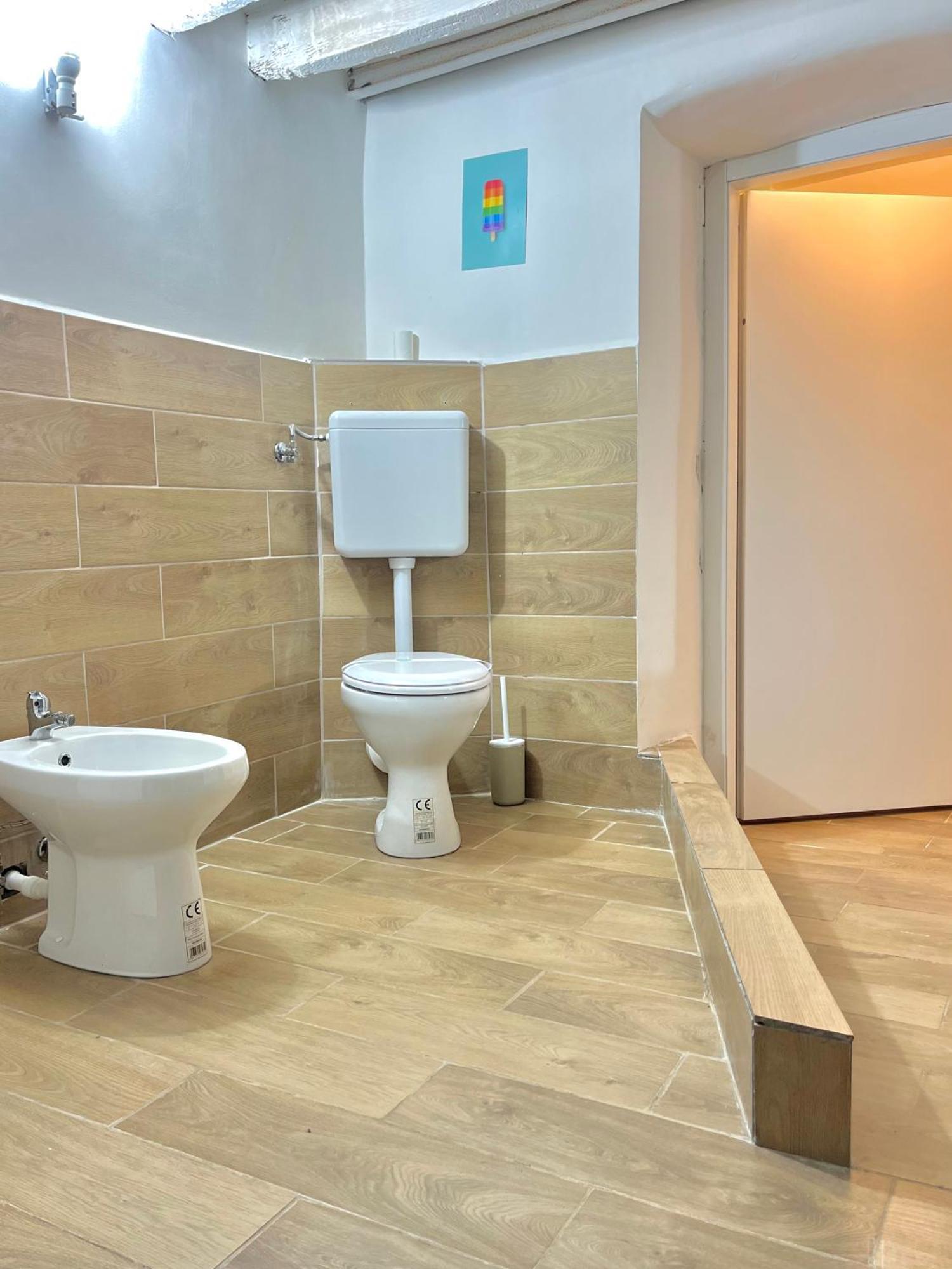 Genova Centro Affittacamere- Bagno In Comune מראה חיצוני תמונה