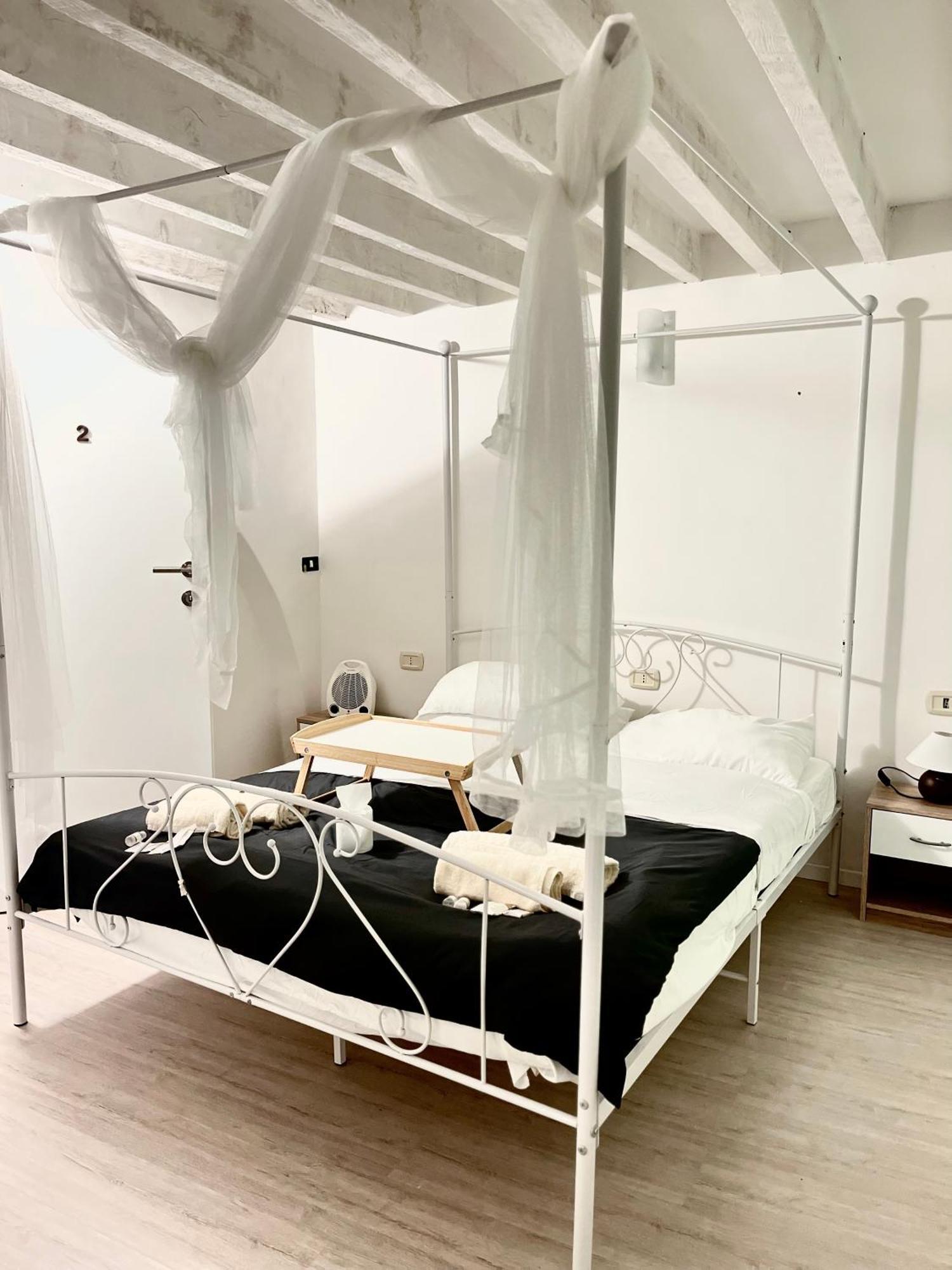 Genova Centro Affittacamere- Bagno In Comune מראה חיצוני תמונה